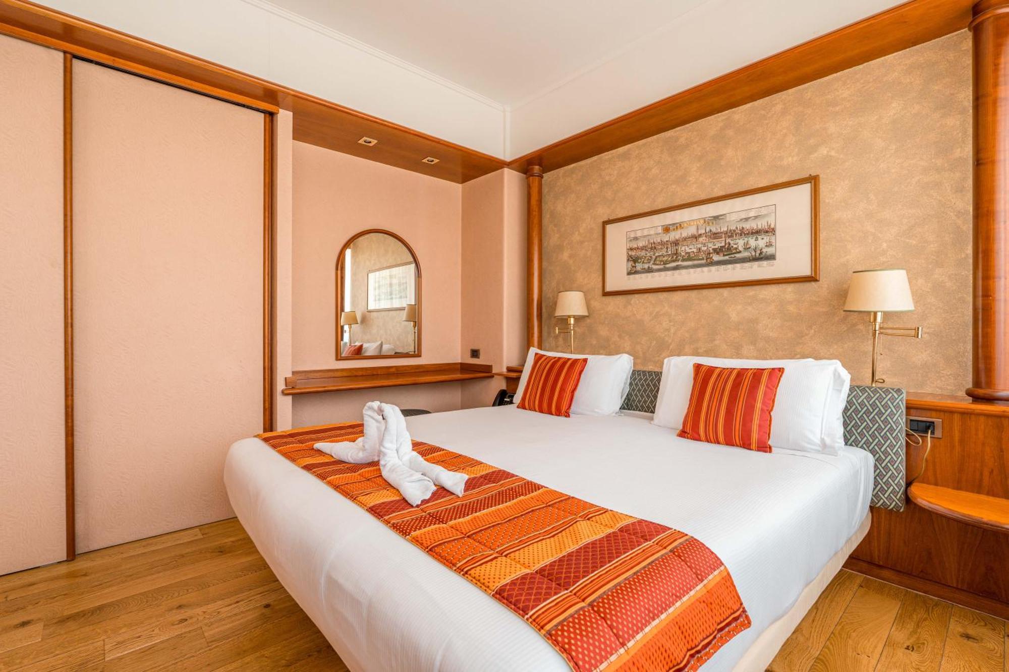 Crystal Hotel Varese Exterior foto